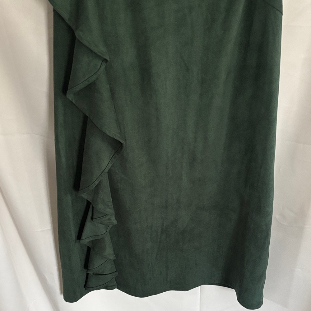 Julie Brown NYC Elegant Green Ruffle Dress - Picture 4 of 10